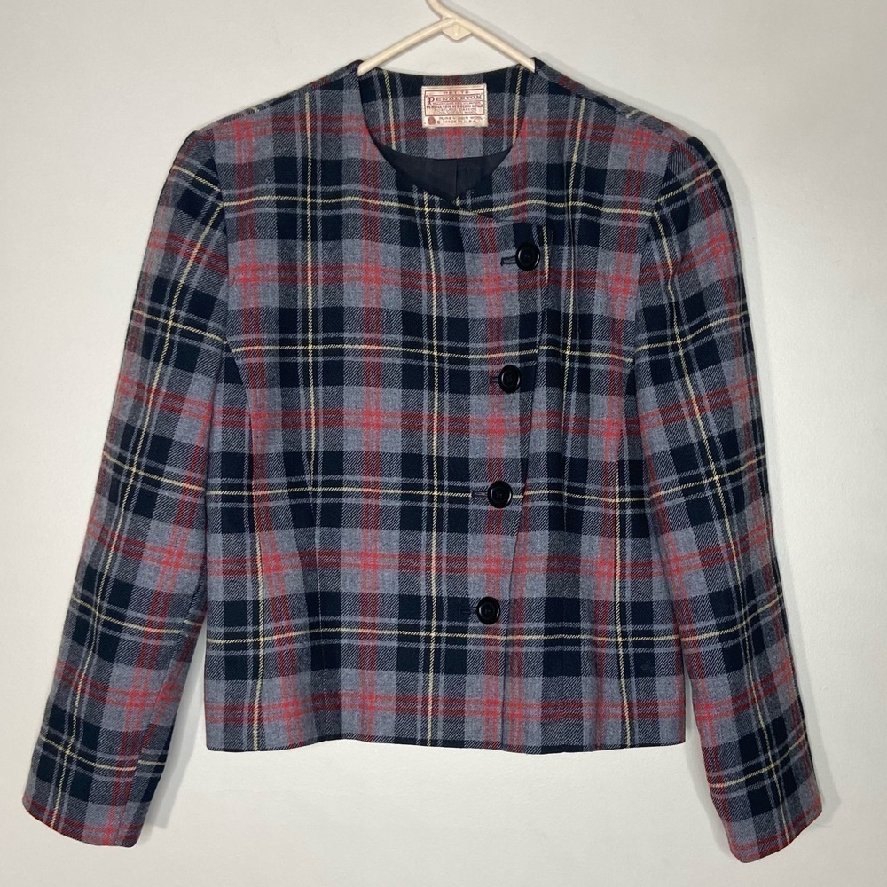 Pendleton MP 100% Wool Gray Red Plaid Asymmetrical Button Blazer Jacket USA Made